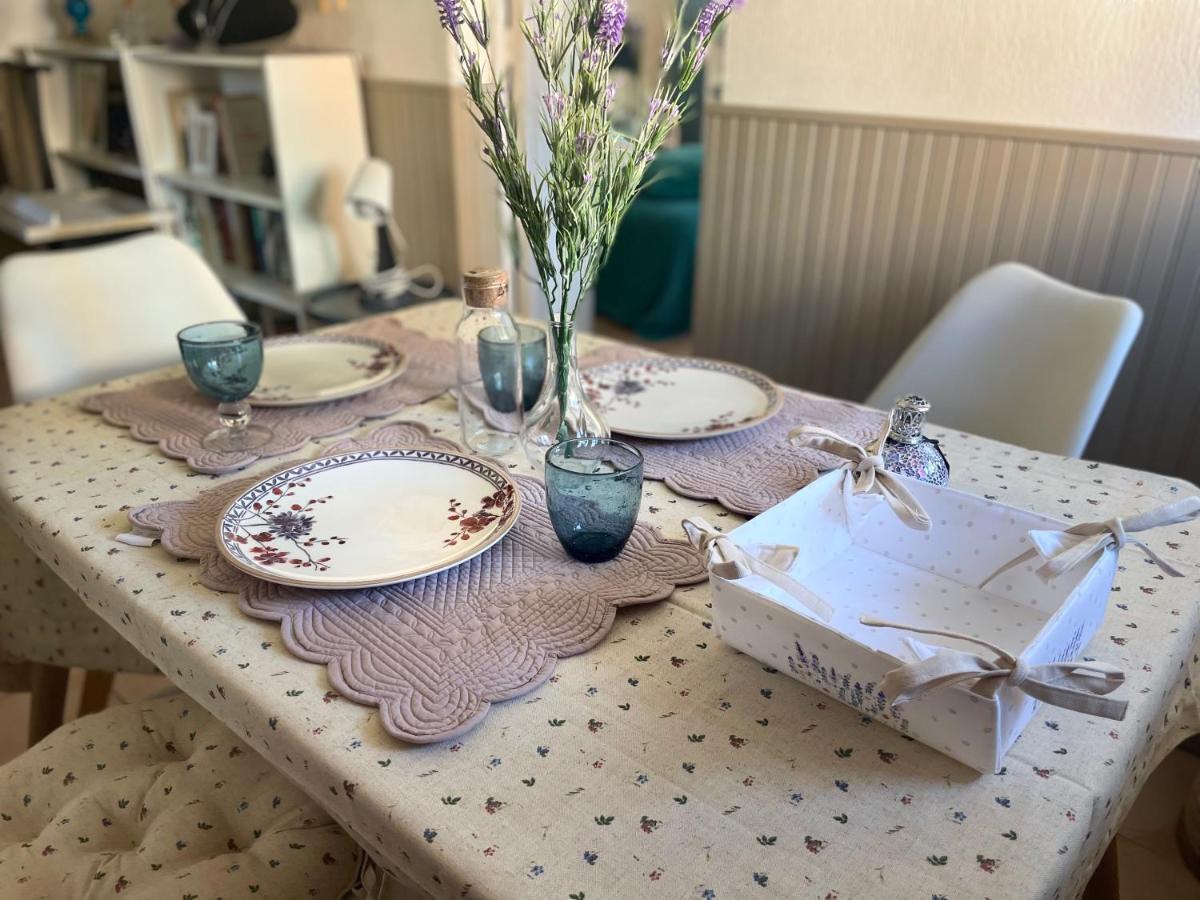 Bandol: Elegant Et Cosy 2 Pieces, Proche Ville Et Plage Екстер'єр фото
